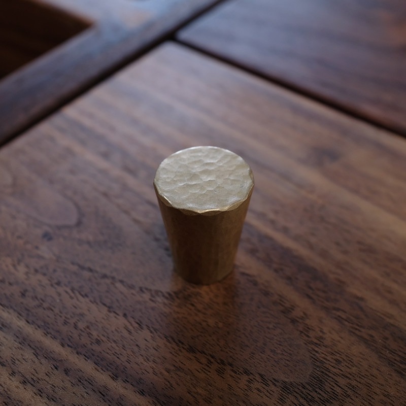 Puur koperen greep met één gat - Furniture Grade Hardware recensie en prijs
