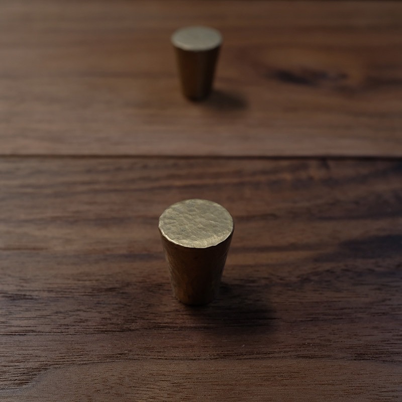 Puur koperen greep met één gat - Furniture Grade Hardware recensie en prijs
